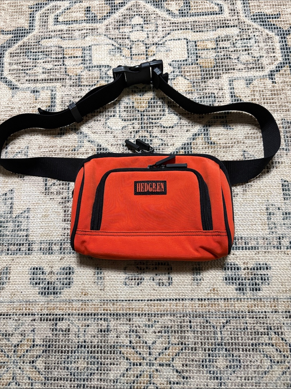 Hedgren nylon body bag
